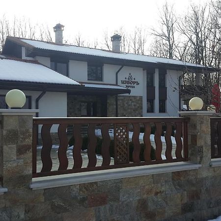 Izvor Hotel "Изворъ" Shipot Exteriör bild