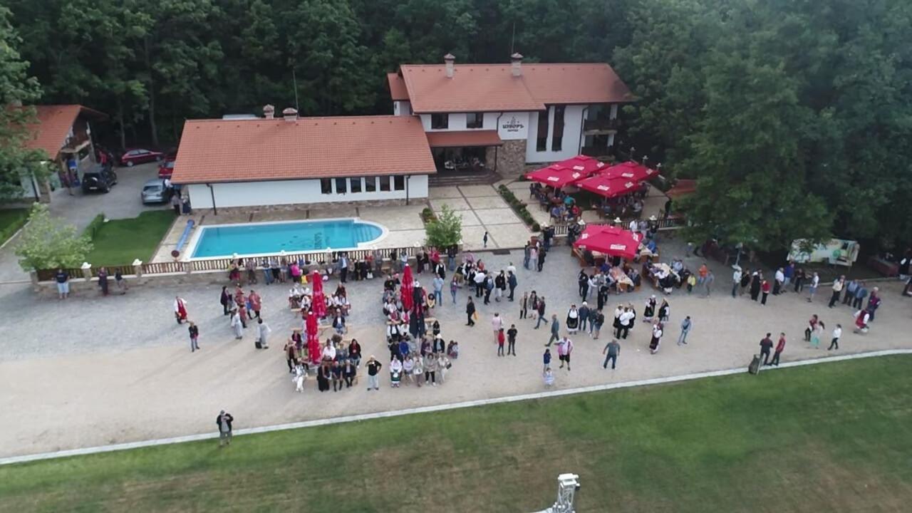 Izvor Hotel "Изворъ" Shipot Exteriör bild
