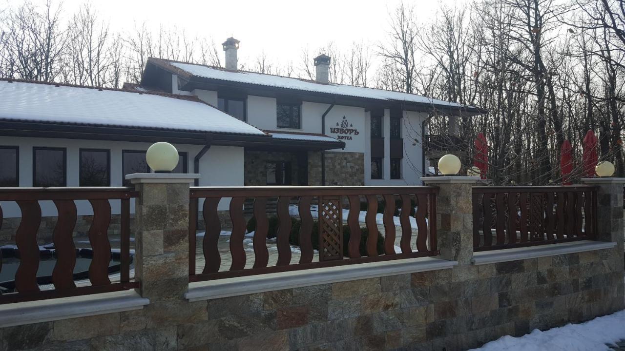 Izvor Hotel "Изворъ" Shipot Exteriör bild