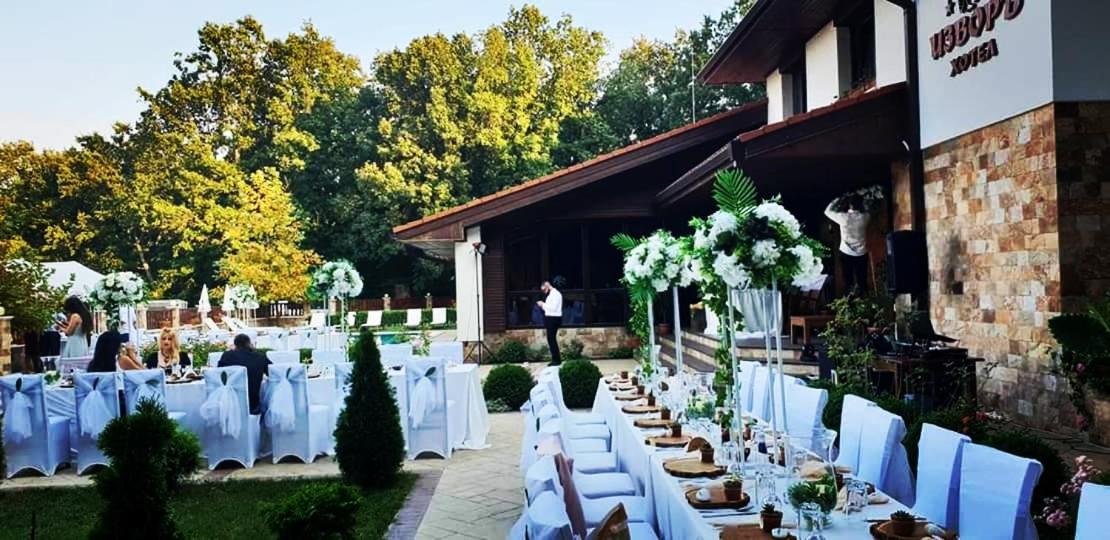 Izvor Hotel "Изворъ" Shipot Exteriör bild
